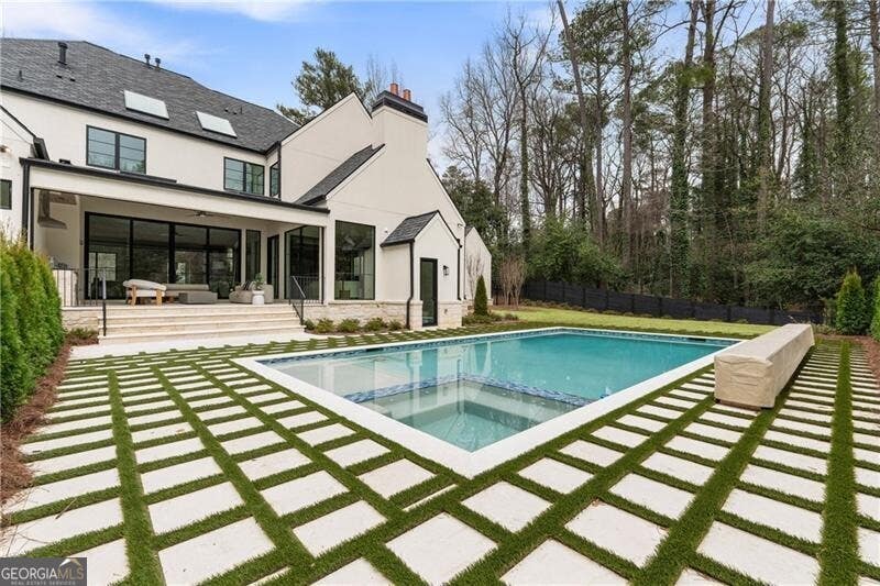 Photo of 388 Londonberry Road NW, Sandy Springs, GA 30327 (MLS # 10826602)