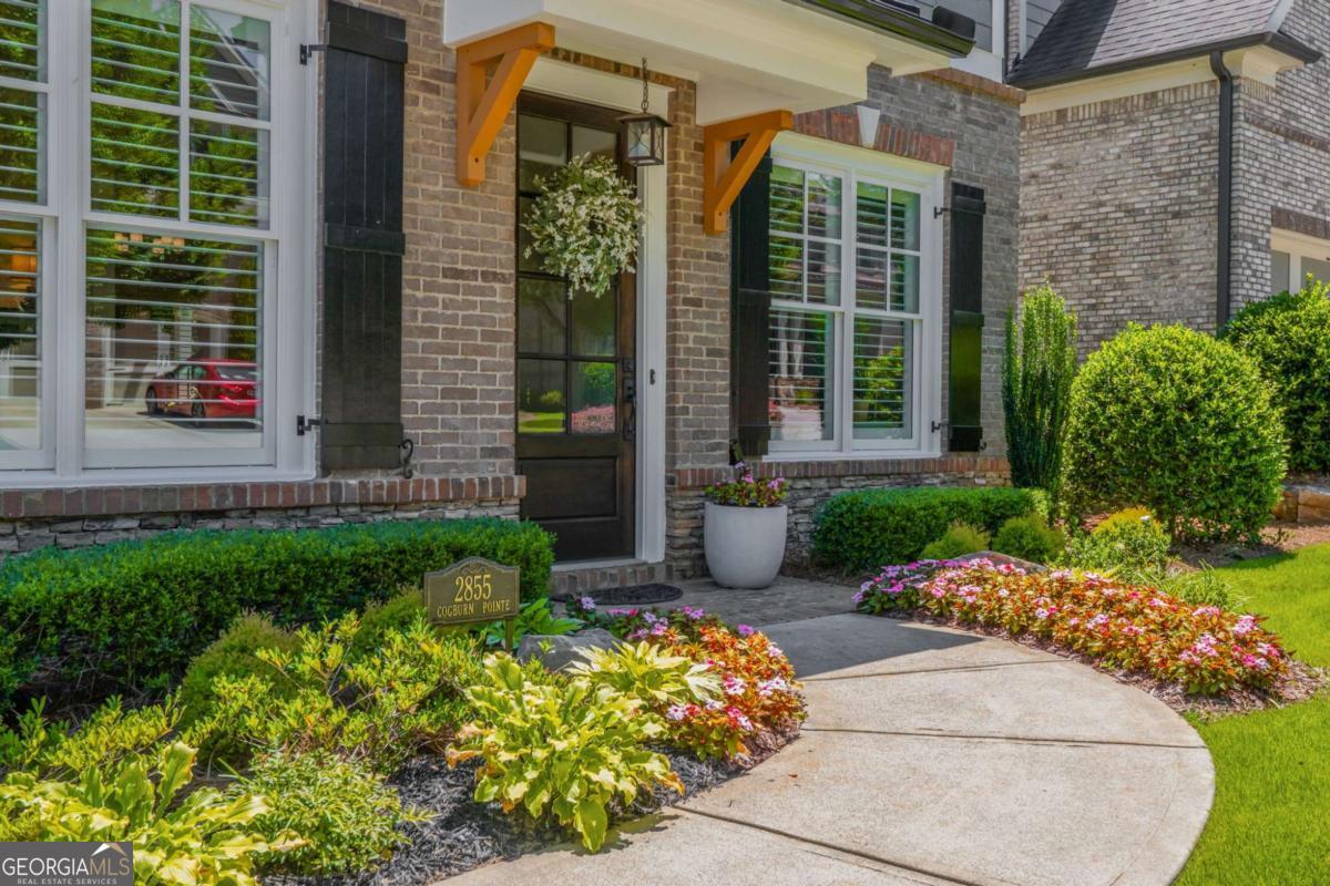 2855 Cogburn Pointe