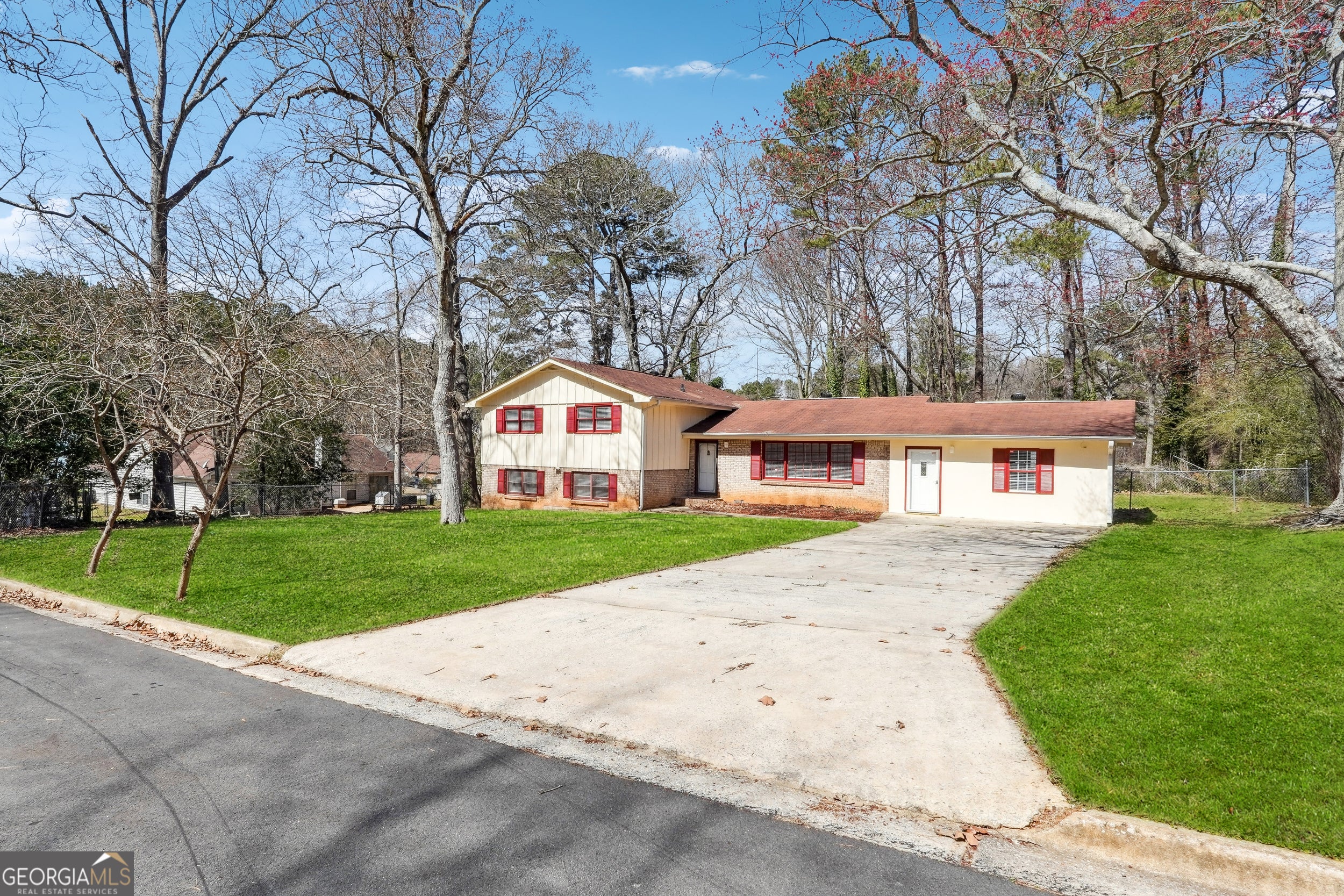 131 Heron DR