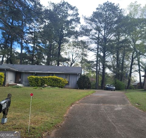 A home in Ellenwood