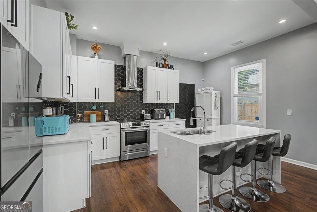 Photo of 3216 Dogwood Drive, Atlanta, GA 30354 (MLS # 10782863)