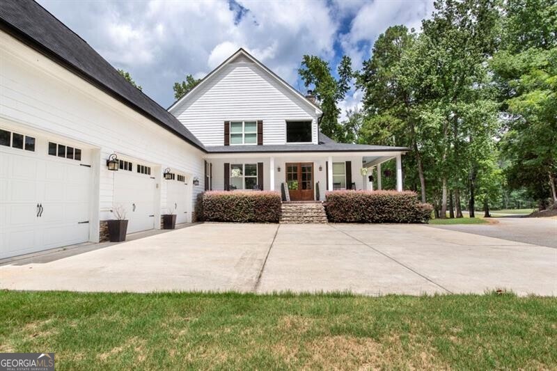 3055A Spring Hill DR