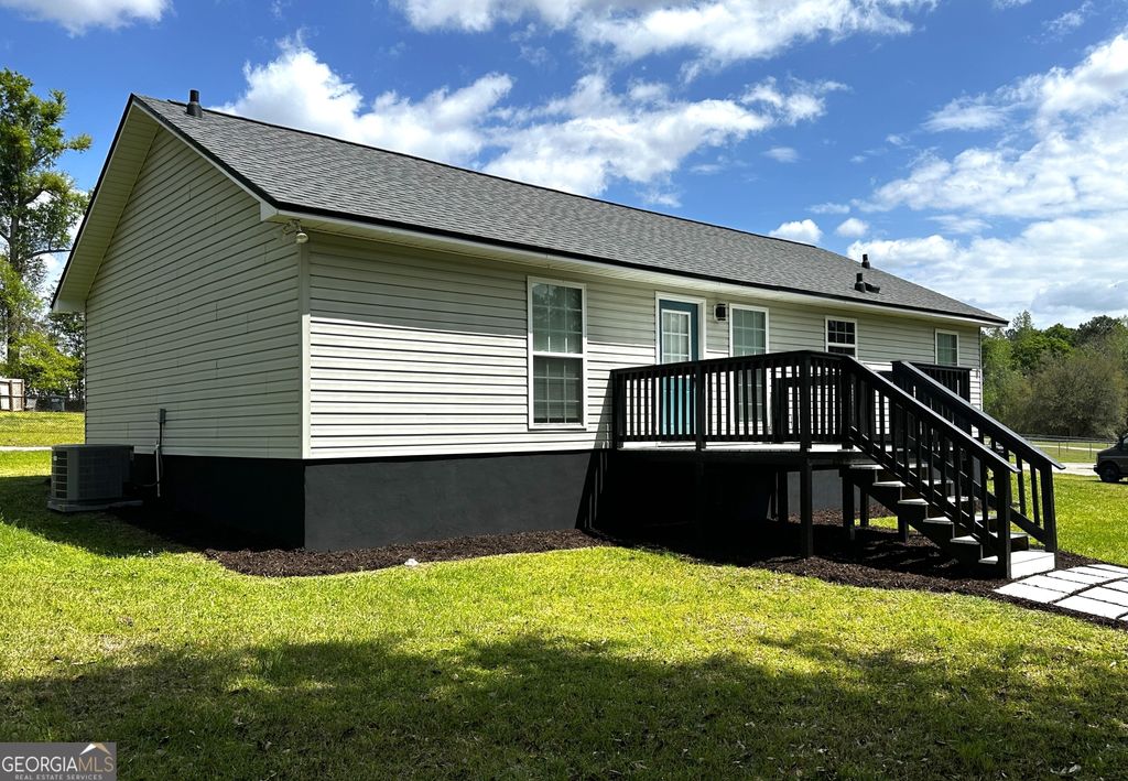 Photo of 365 Skyline Boulevard, Lyons, GA 30436 (MLS # 10721973)