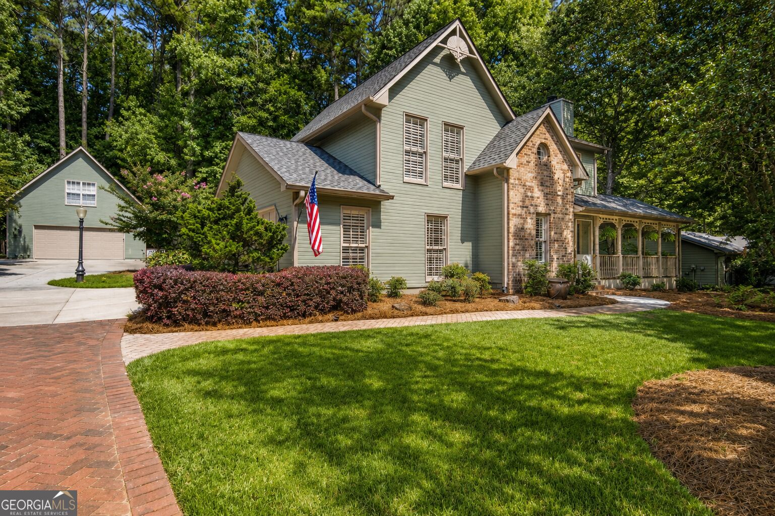 110 Shadowood LN