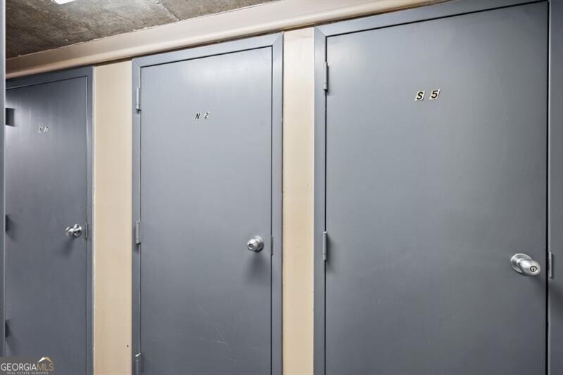 Halten Hall - Residential