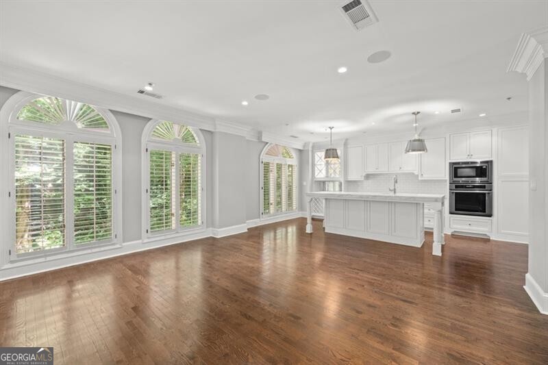 Halten Hall - Residential