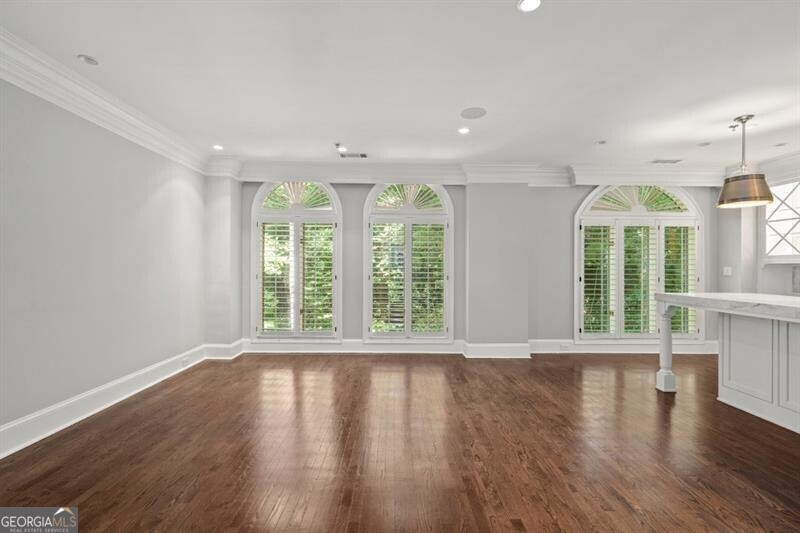 Halten Hall - Residential