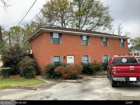 Photo for 80 East Jones AVE 2