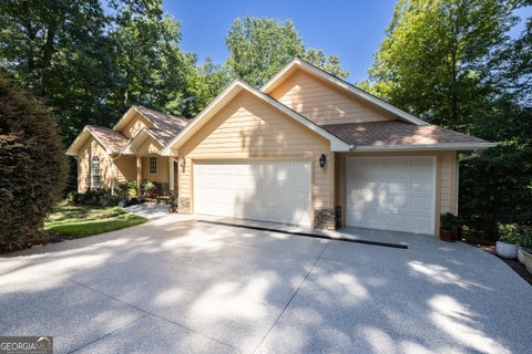 Photo for 227 Pineneeddle DR