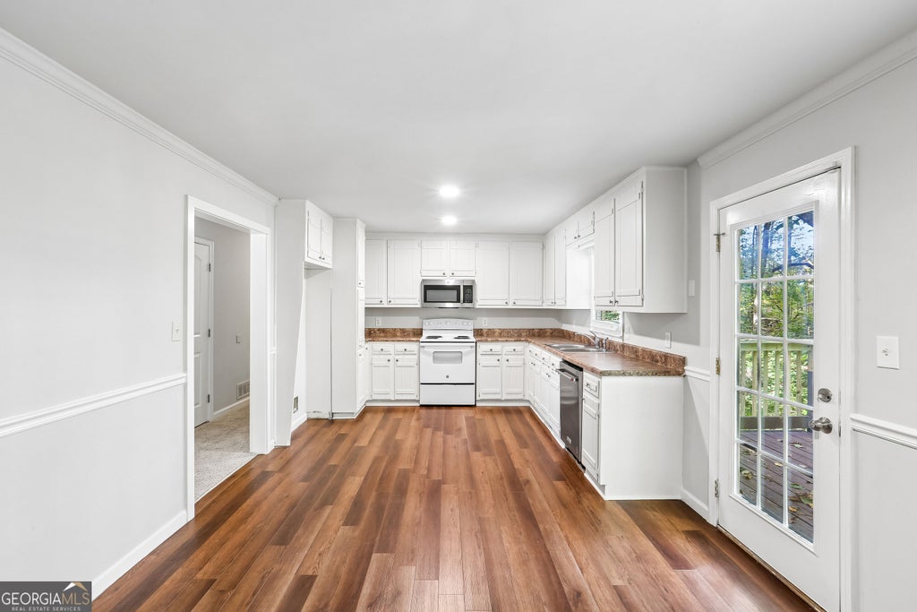 Photo of 82 Park Lane, Dallas, GA 30157 (MLS # 10877736)