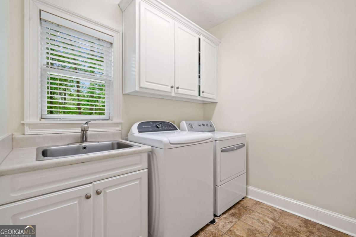Hamptons Grant - Residential