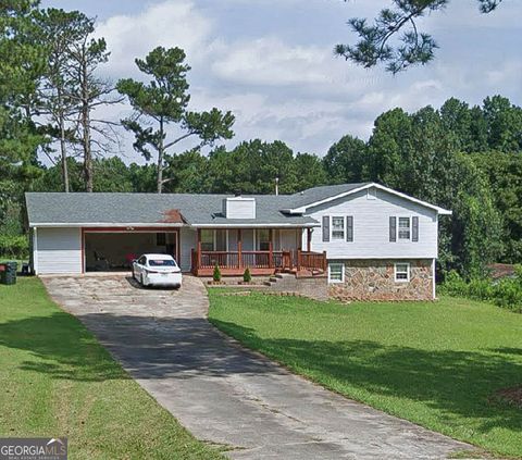 A home in Newnan