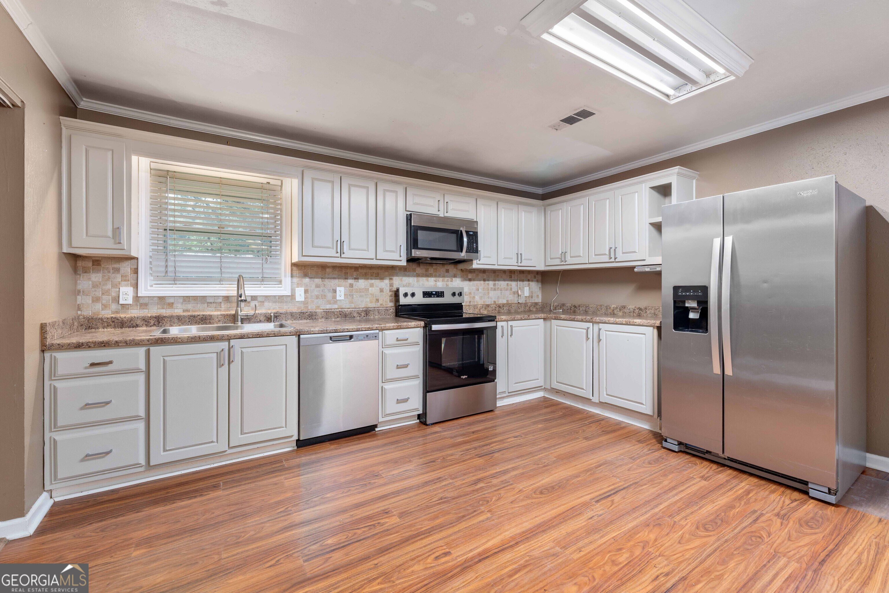 2562 Harwich CIR