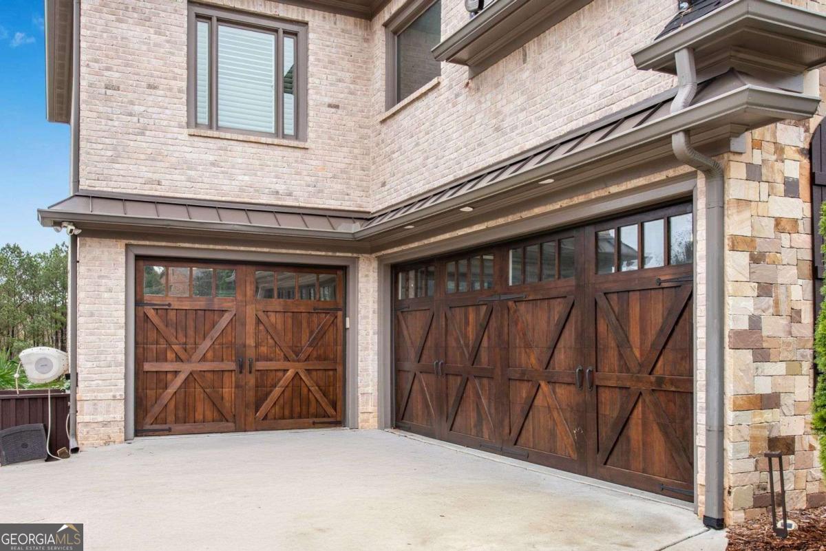 212 Fernwood PL