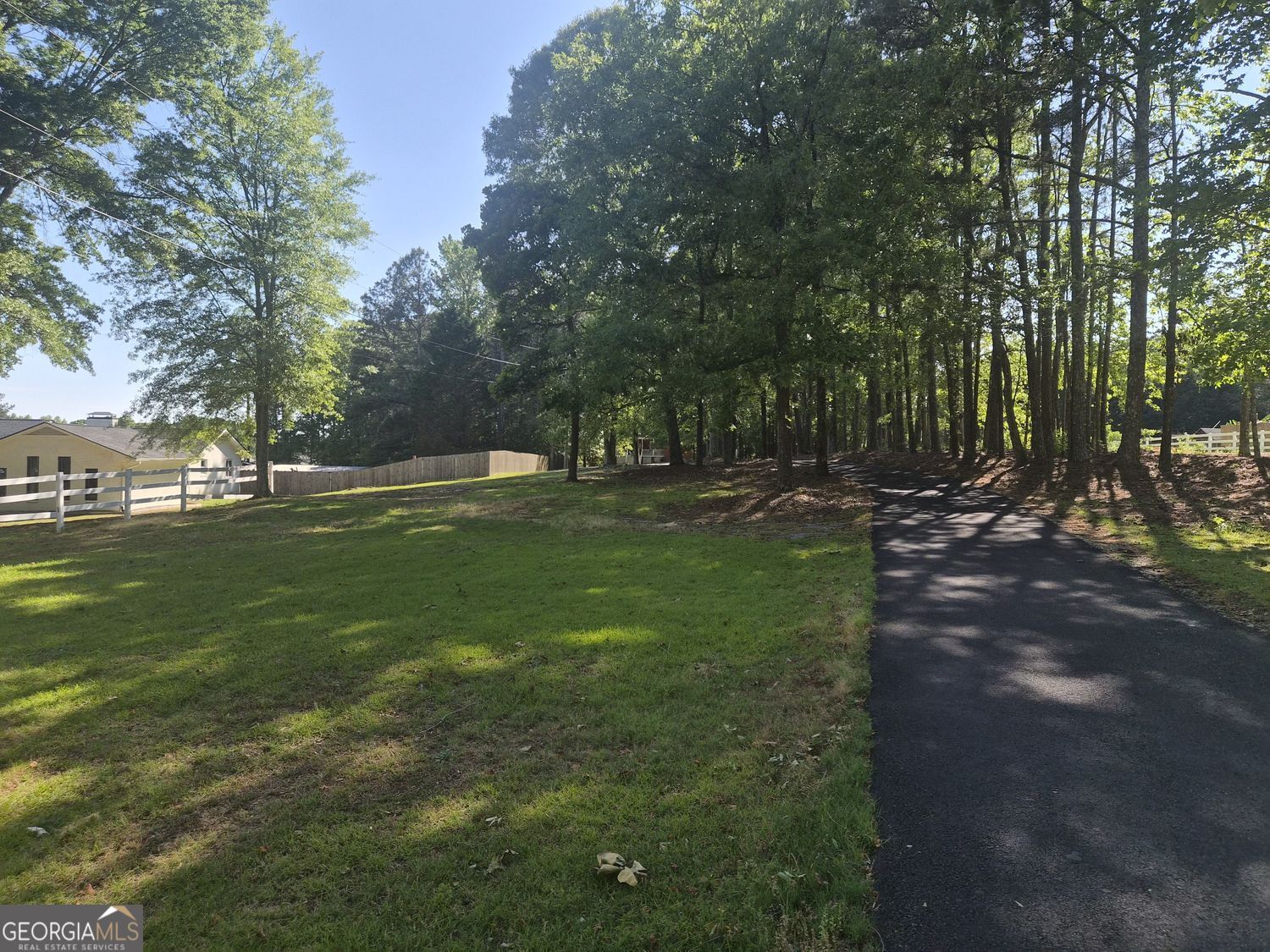 1480 Azalea DR