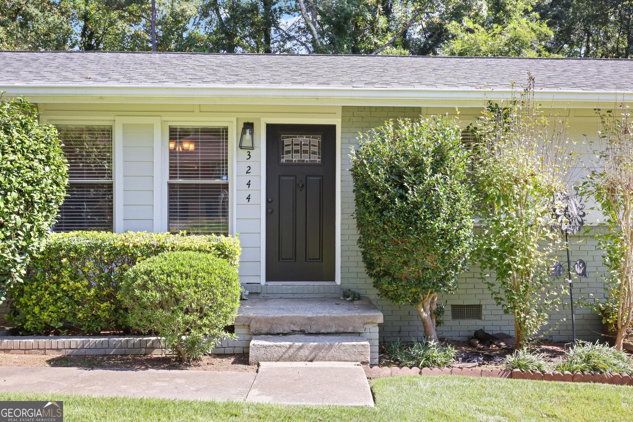 3244 Spring DR