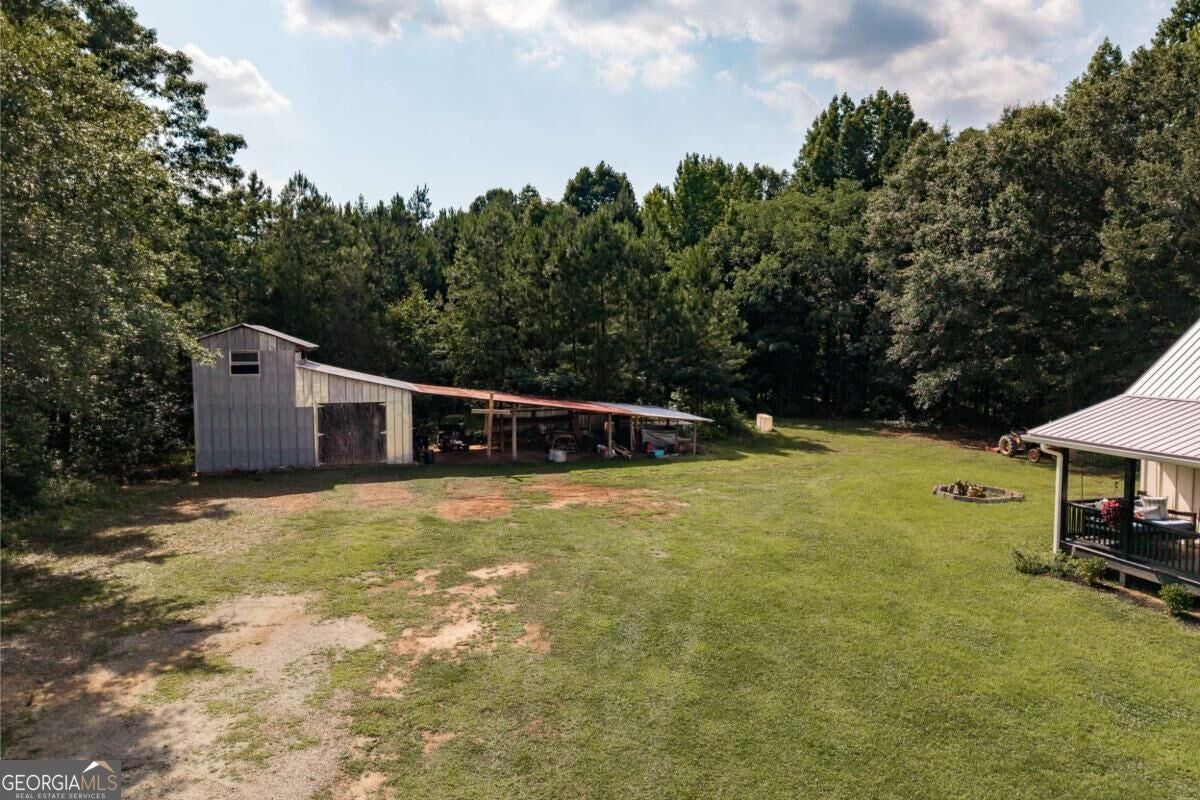 930 James Holcomb RD