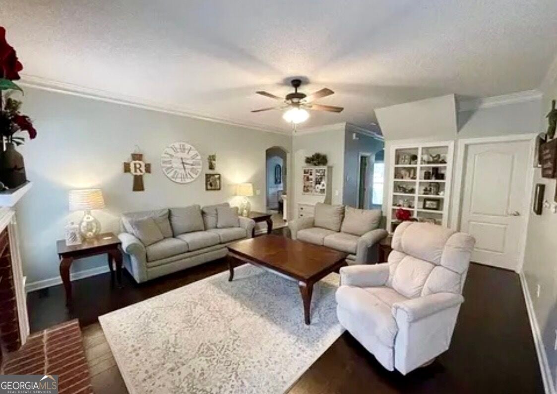 231 Sandspur Lane