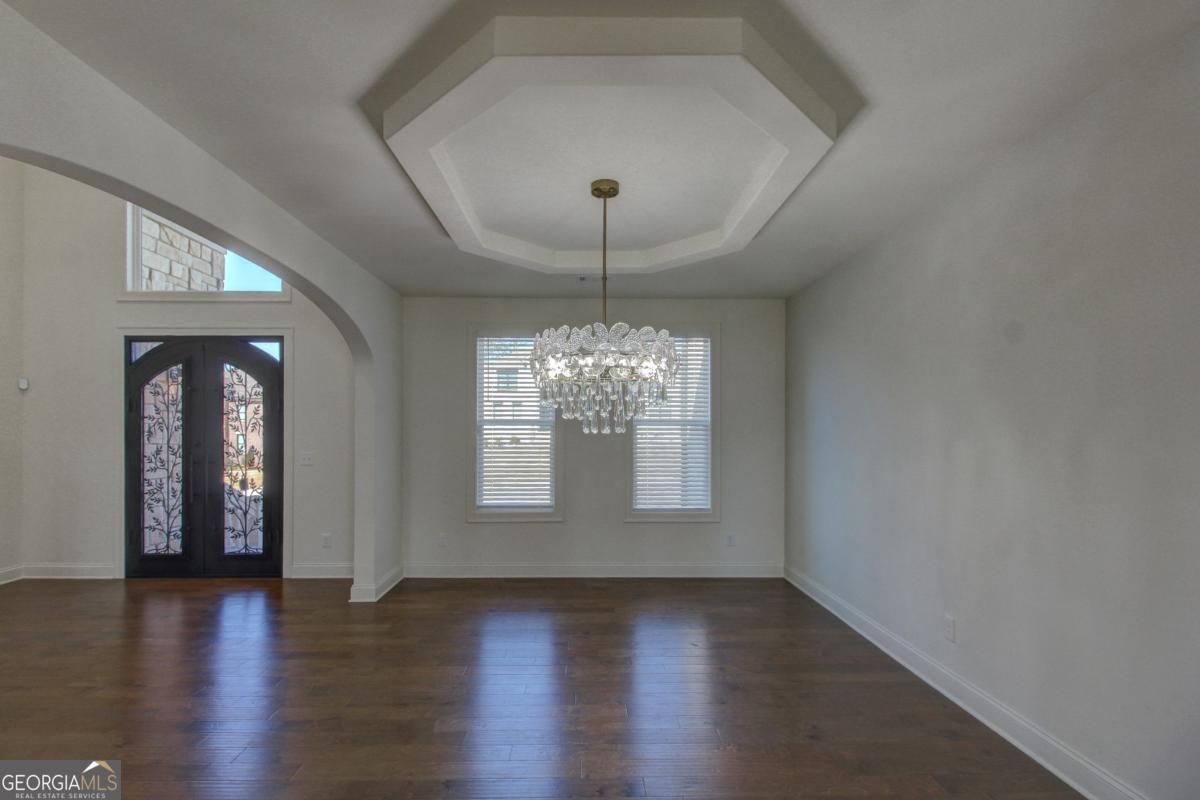 2960 Waterford Dr SW