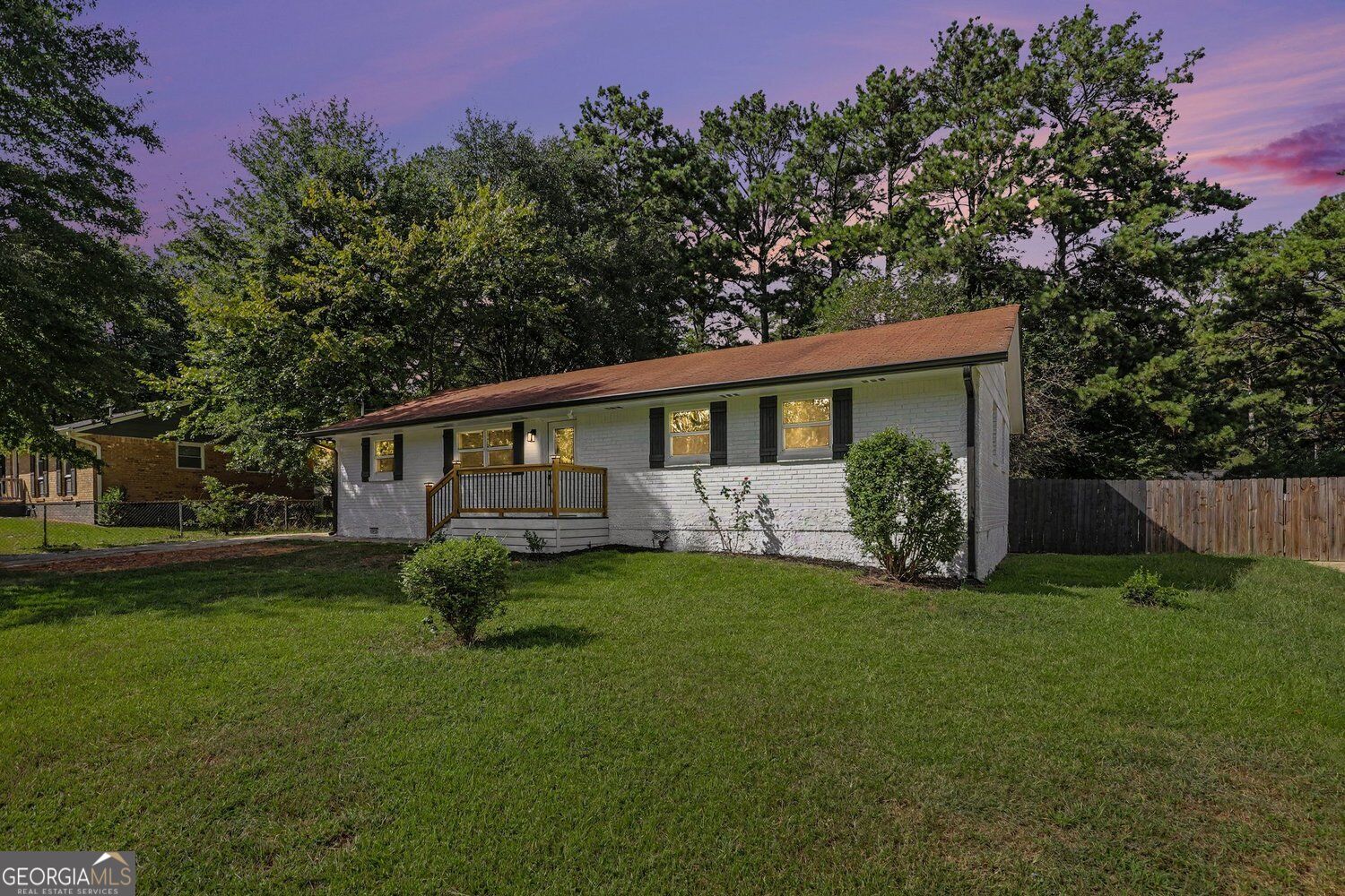 46 Royce DR