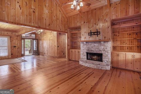 A home in Mineral Bluff