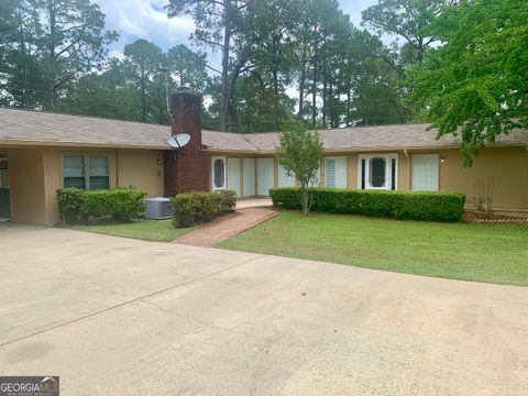 A home in Eastman