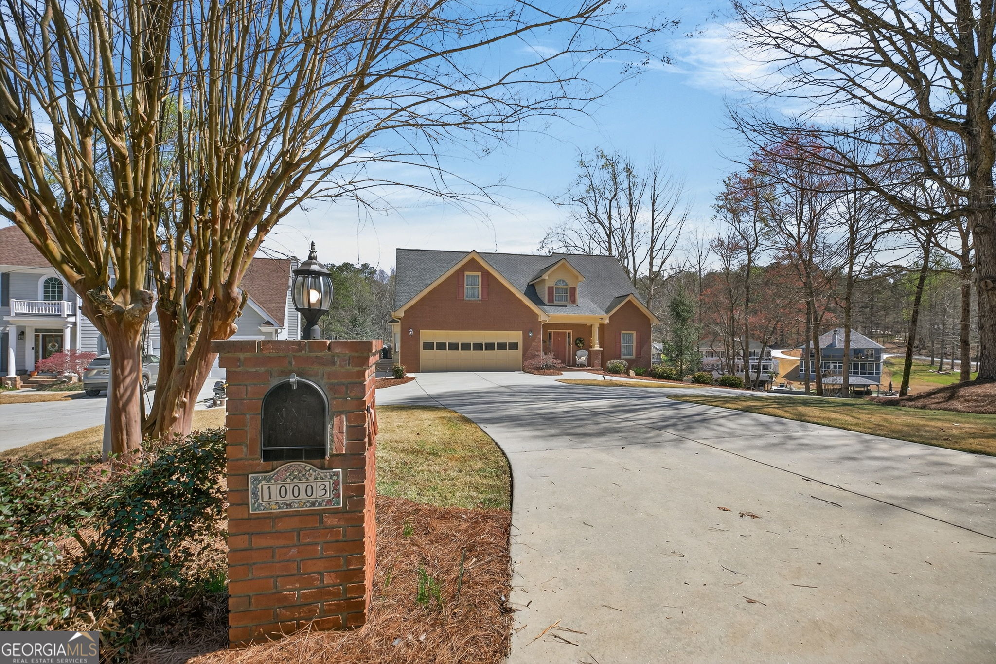 10003 Lakeview PKWY