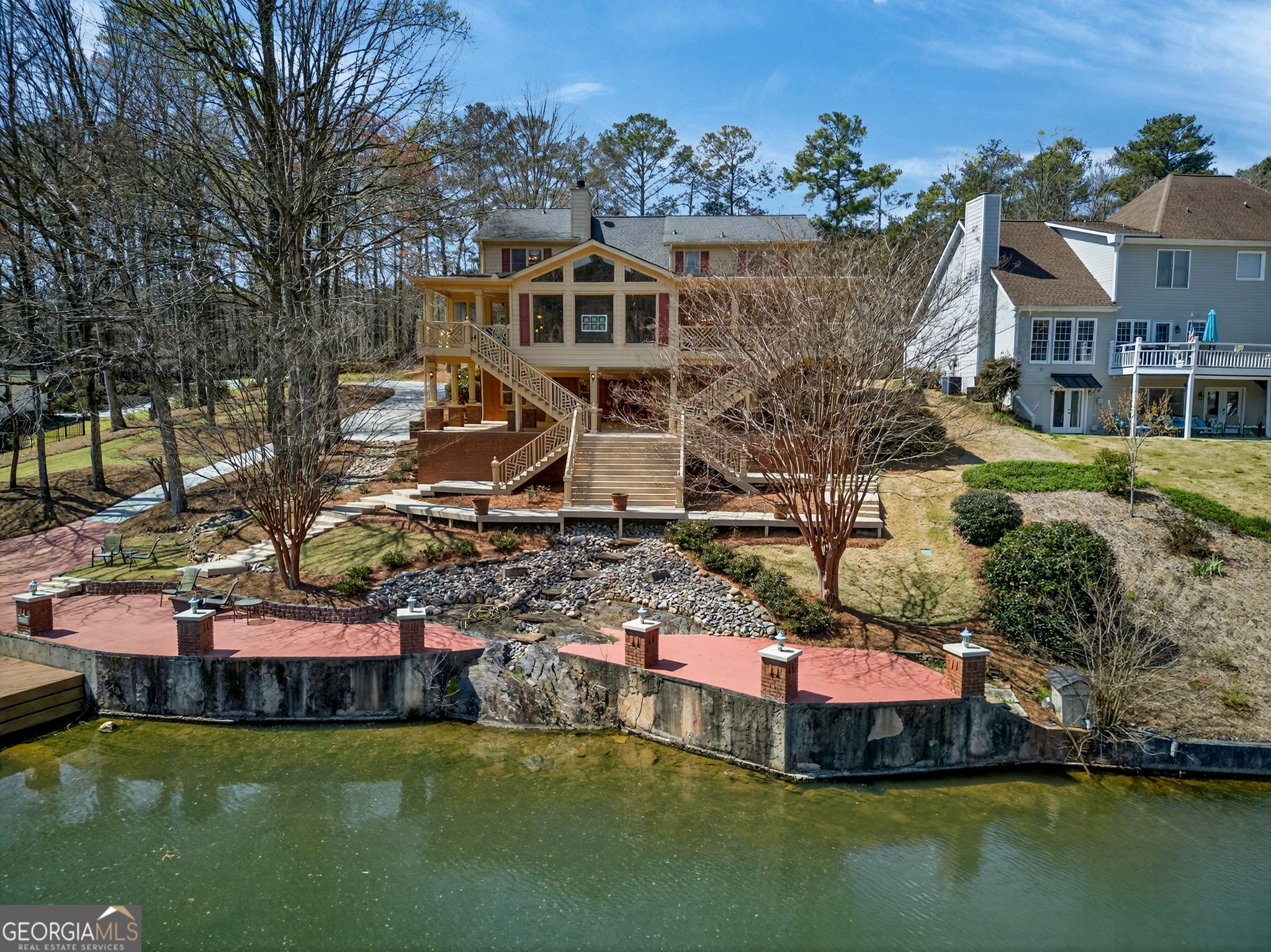 10003 Lakeview PKWY