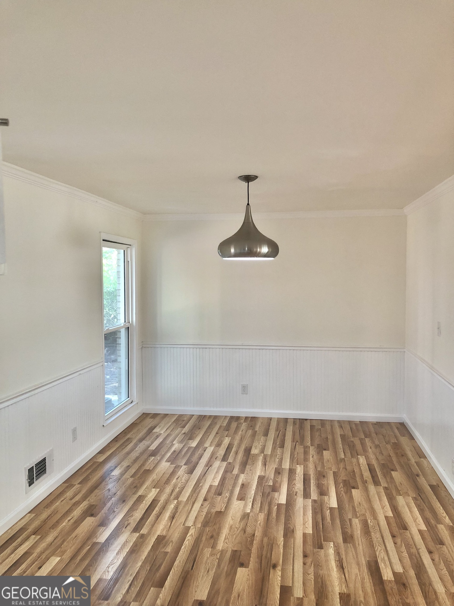 4330 Cedar Valley LN