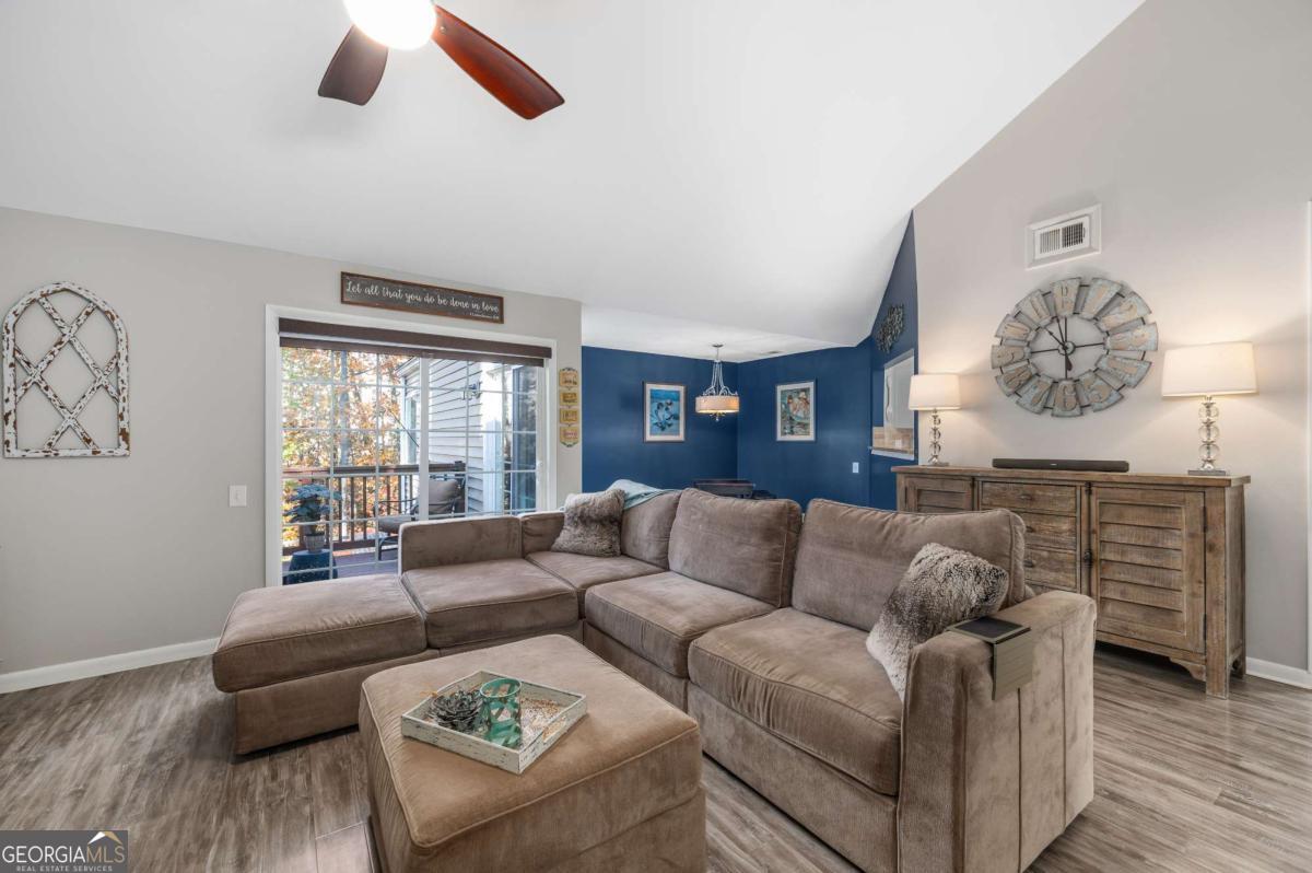 71 Dunwoody Springs DR