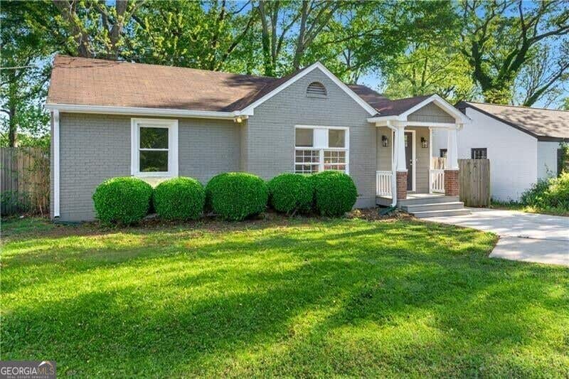 Photo of 1258 Lyle Avenue, Atlanta, GA 30344 (MLS # 10834402)