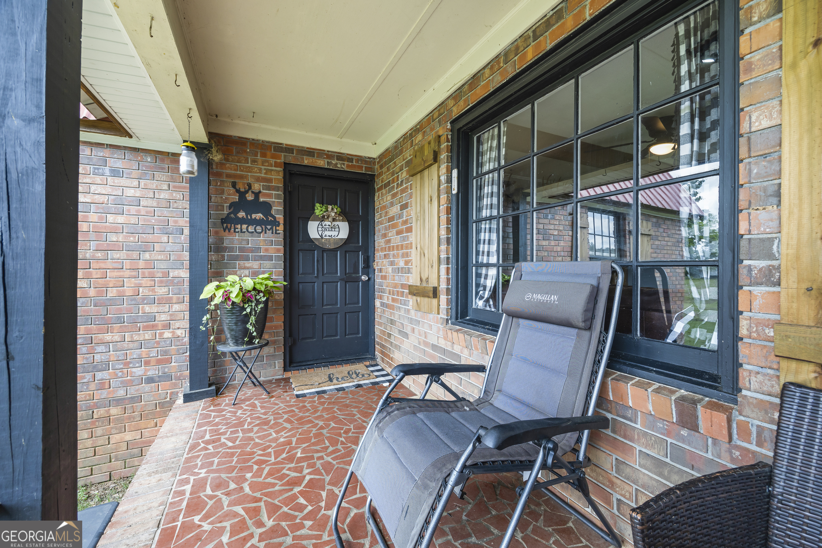 432 Airport RD