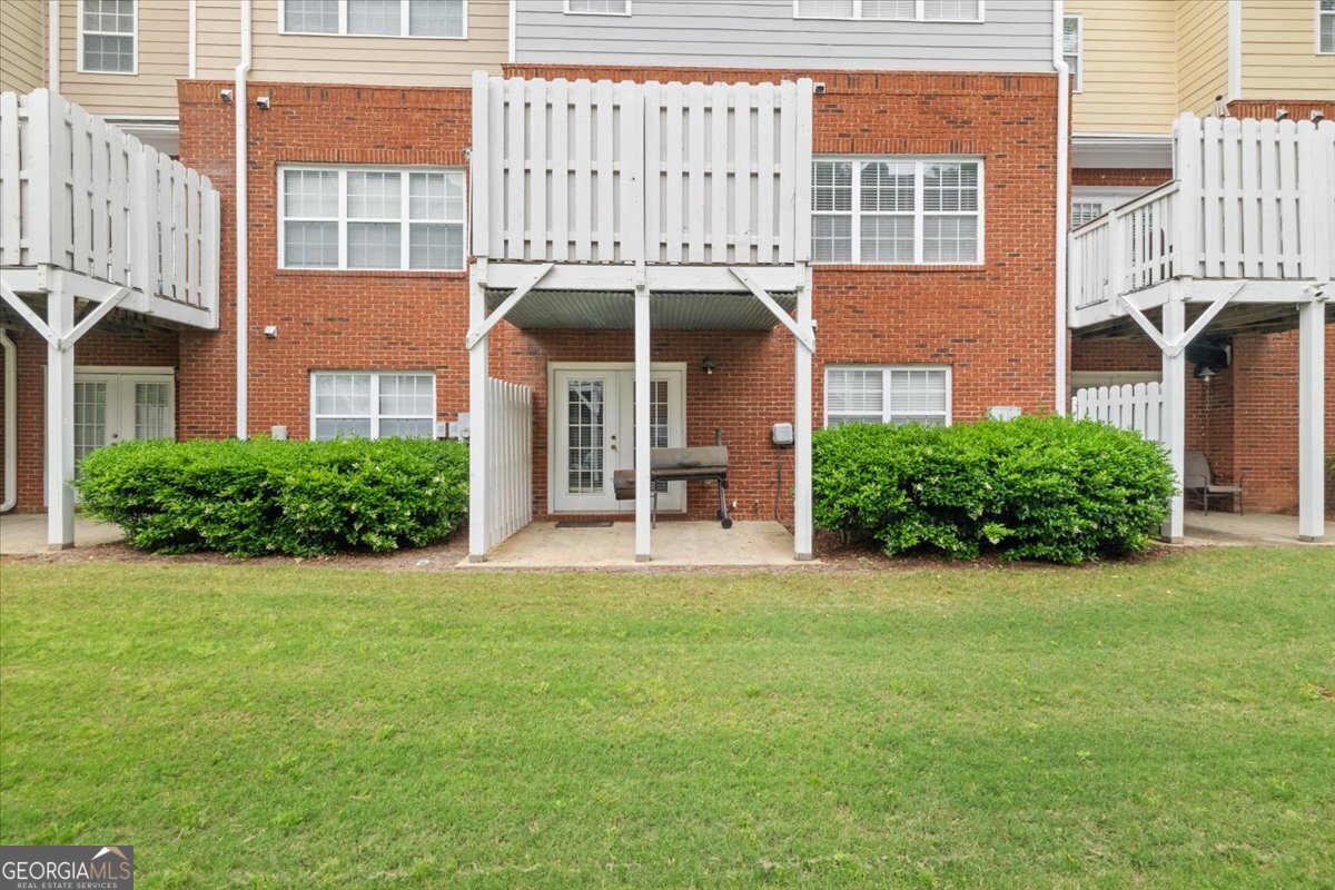 Elan Hall - Residential