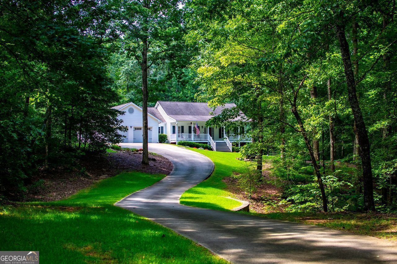 5755 Dorsett Shoals RD