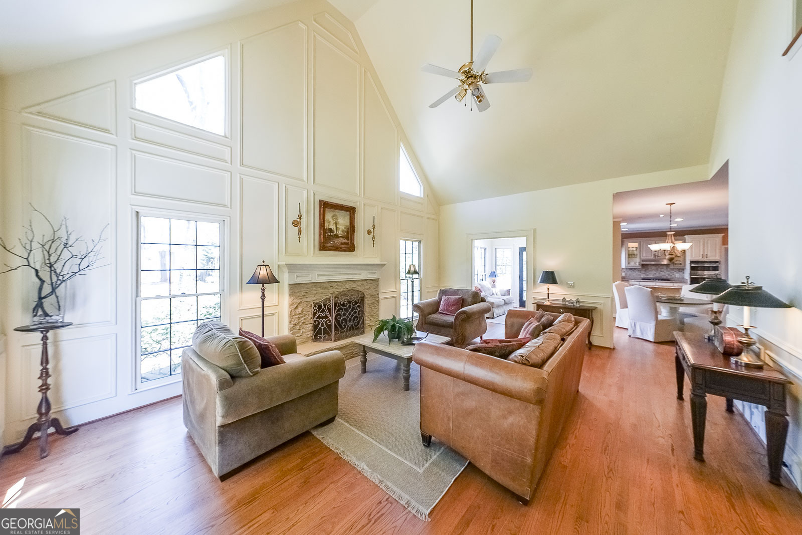 1201 Lake Washington DR