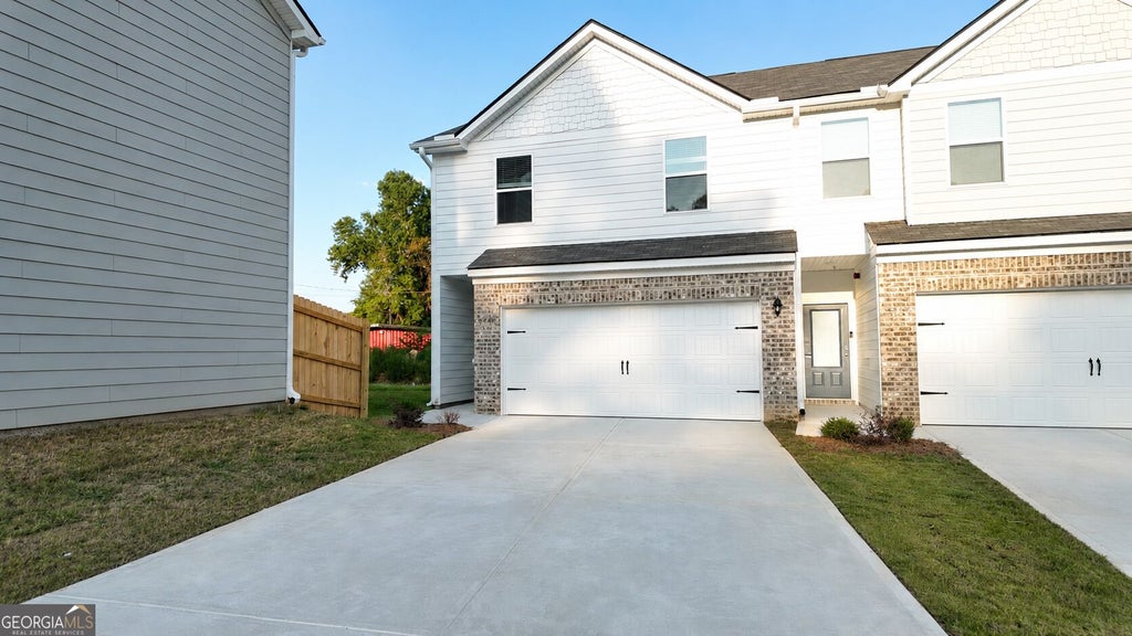 Photo of 5428 Biltmore Drive, Atlanta, GA 30349 (MLS # 10838868)