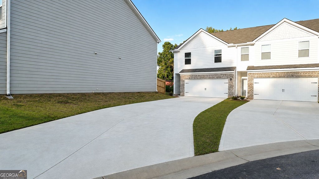 Photo of 5428 Biltmore Drive, Atlanta, GA 30349 (MLS # 10838868)