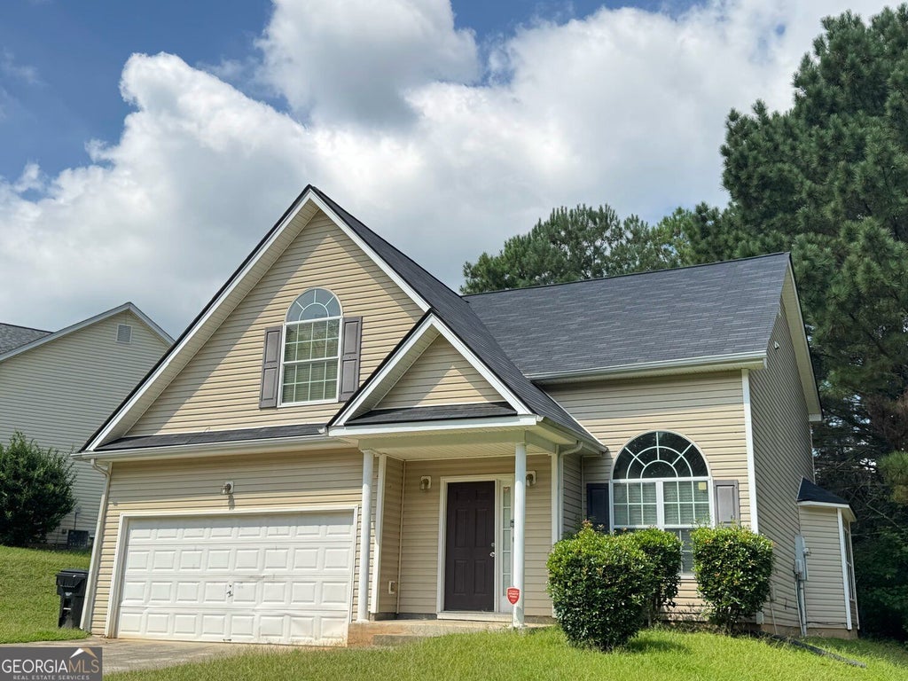 Photo of 3229 Diamond BLF, Union City, GA 30291 (MLS # 10849492)