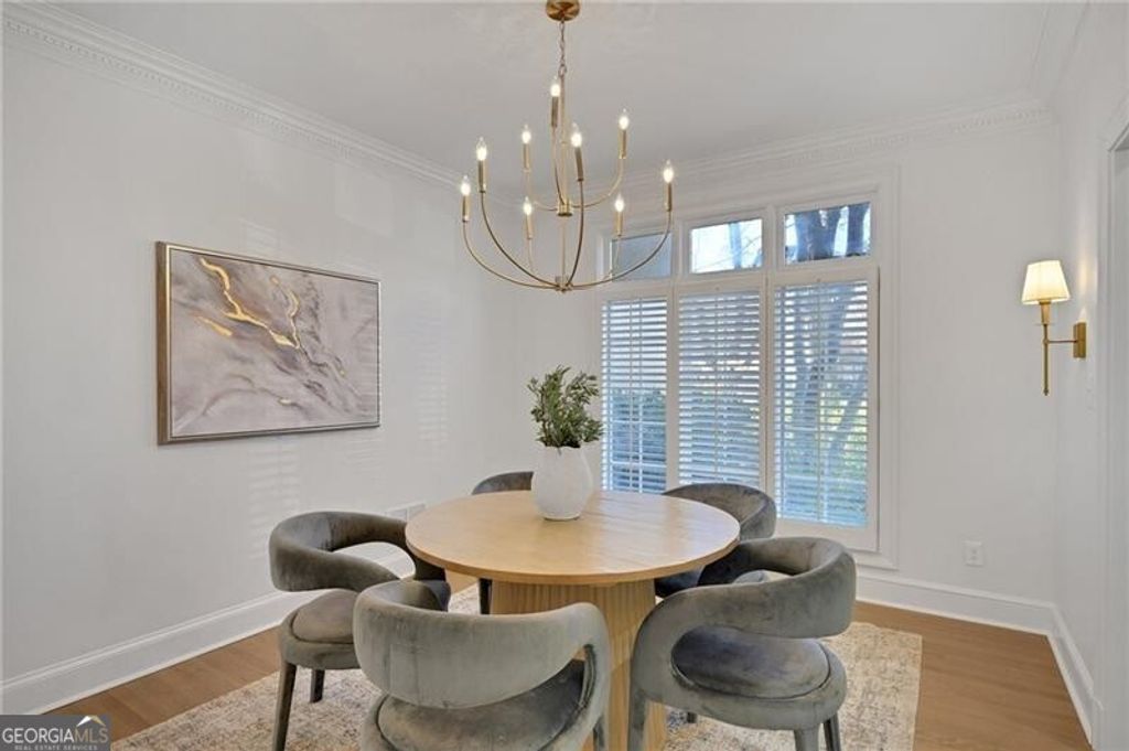 Photo of 52 Paces West Drive NW, Atlanta, GA 30327 (MLS # 10654146)