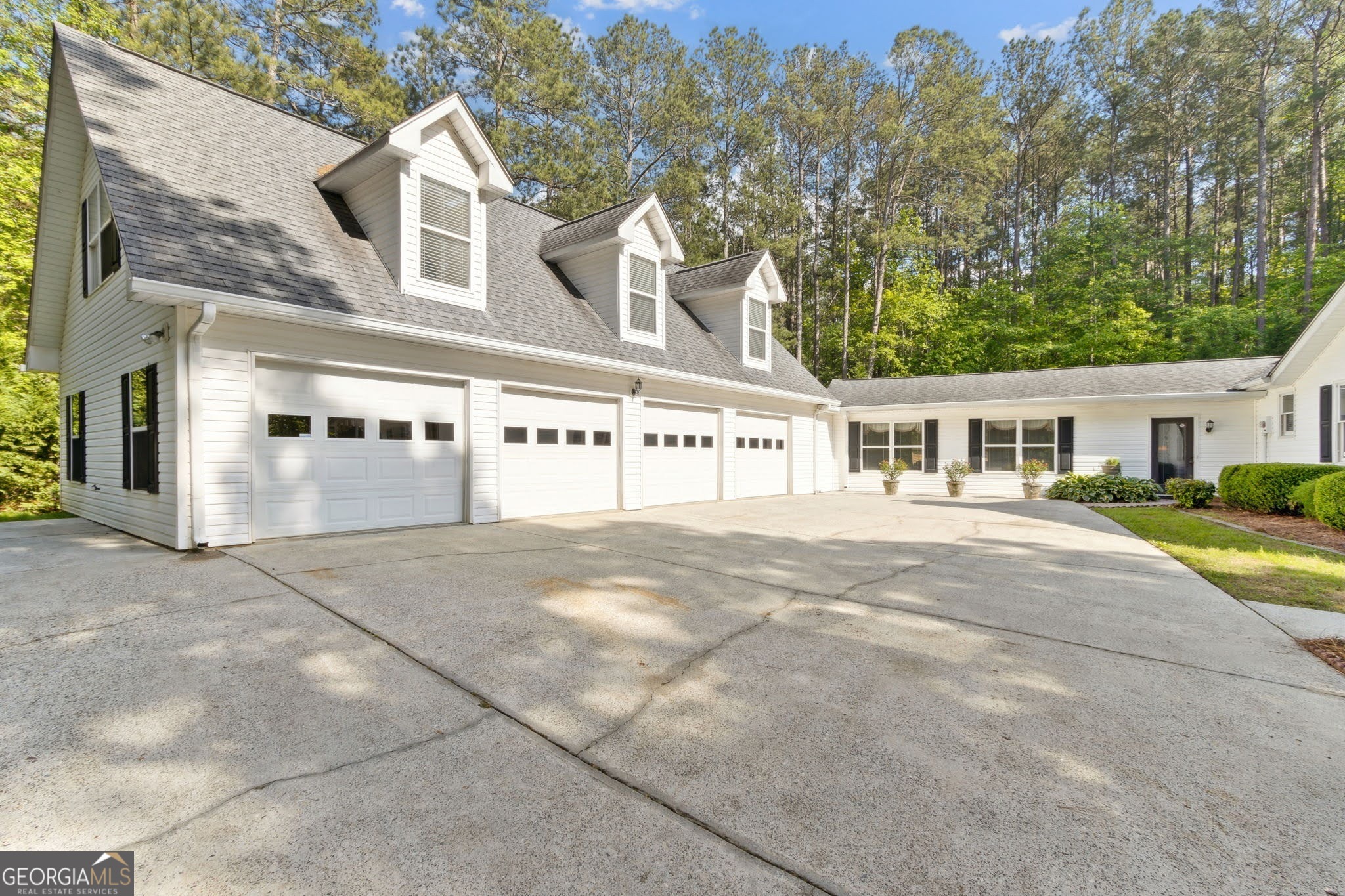 Dacula, Georgia 30019, United States, 4 Bedrooms Bedrooms, ,4 BathroomsBathrooms,Residential,Pending,124062