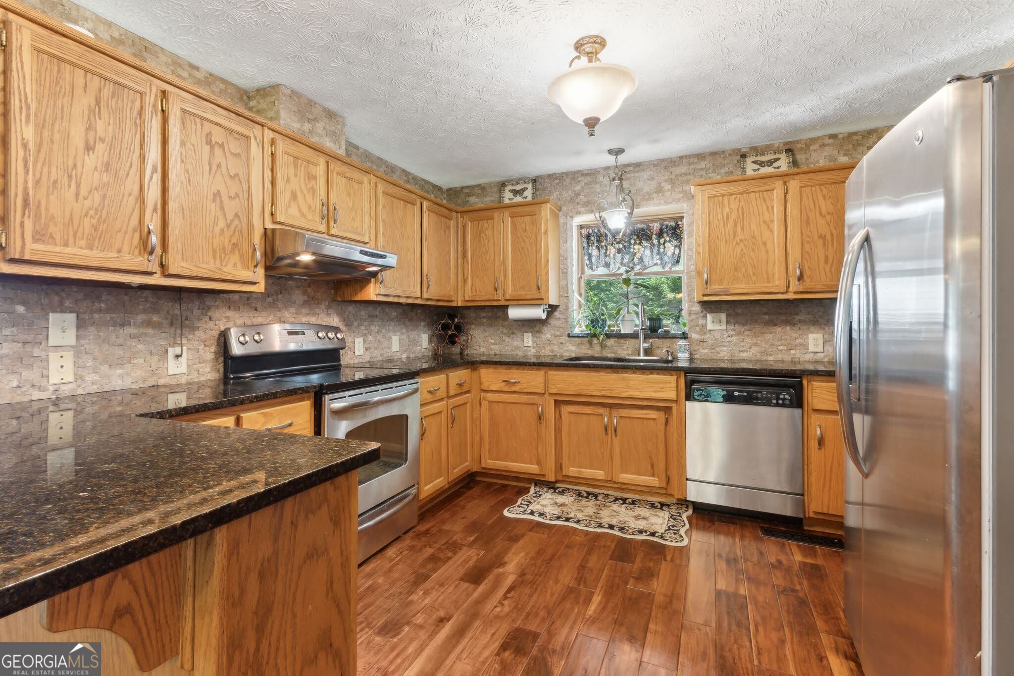 Dacula, Georgia 30019, United States, 4 Bedrooms Bedrooms, ,4 BathroomsBathrooms,Residential,Pending,124062