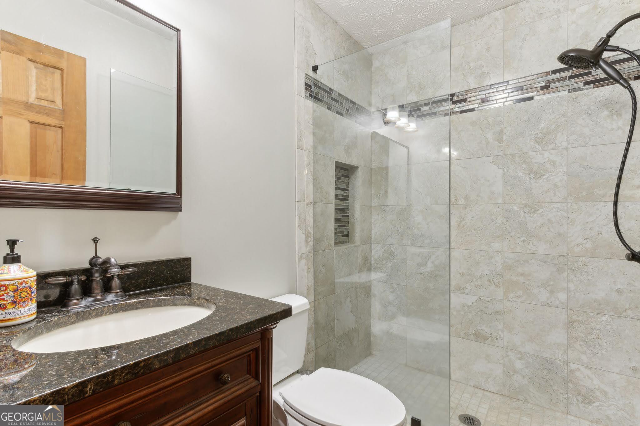 Dacula, Georgia 30019, United States, 4 Bedrooms Bedrooms, ,4 BathroomsBathrooms,Residential,Pending,124062