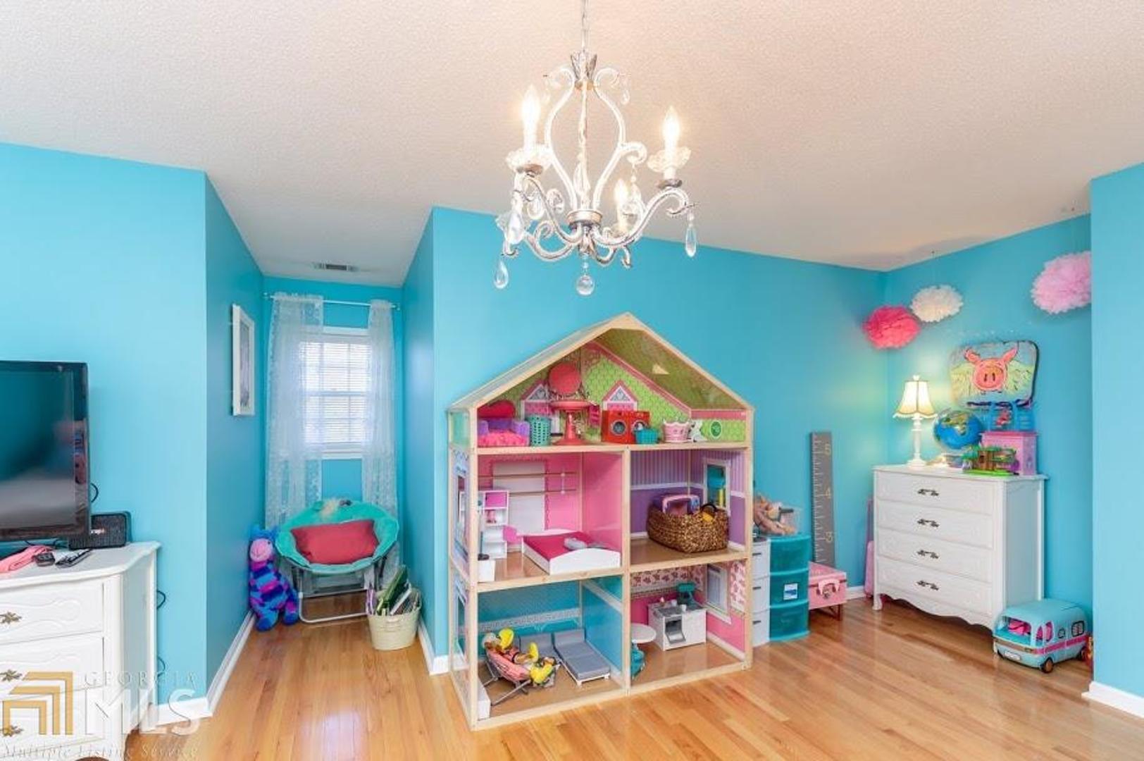 Woodland Acres - Residential