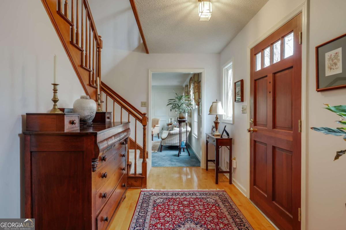 1611 Crystal Hills DR