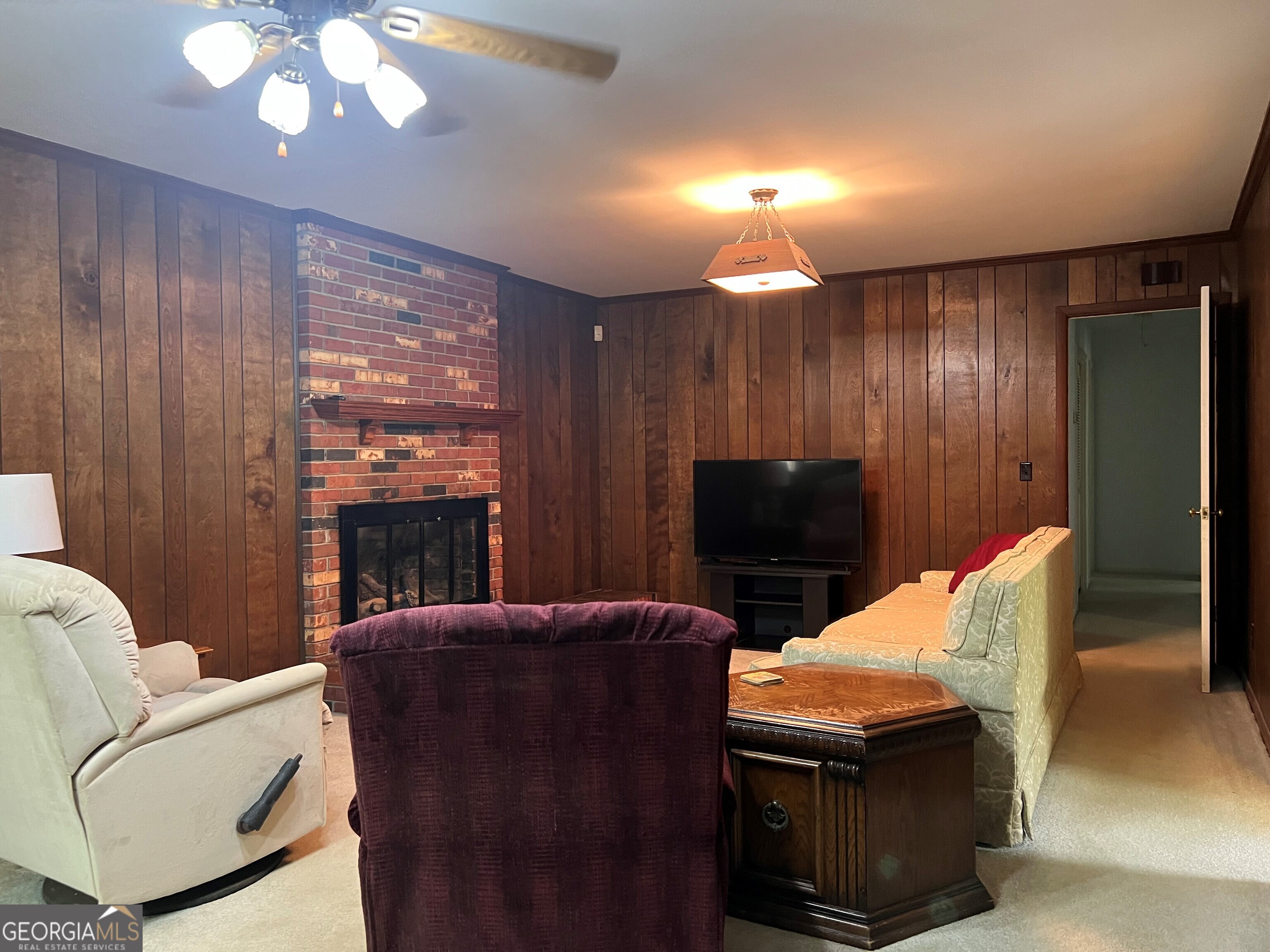 311 Benton Dr NW