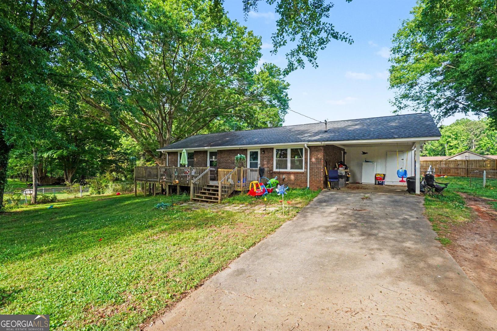 109 Laurie CT