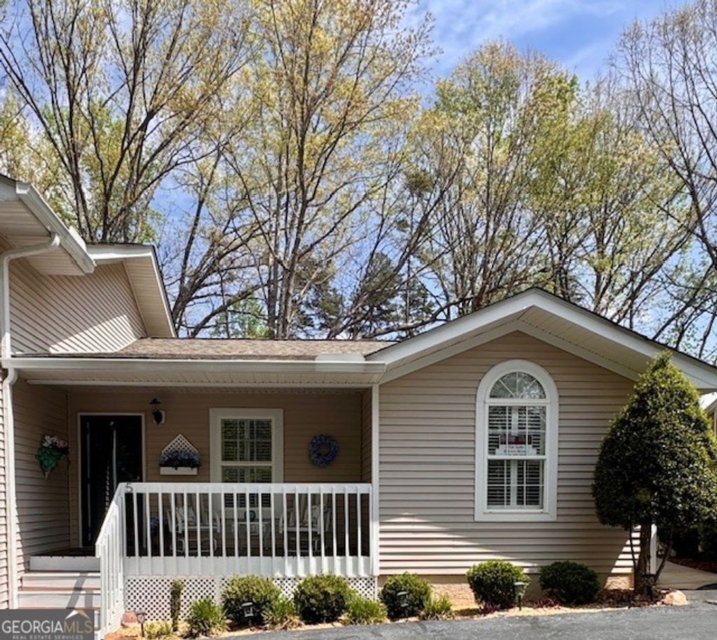 Photo of 551 Lake Place Drive, Lavonia, GA 30553 (MLS # 10724946)