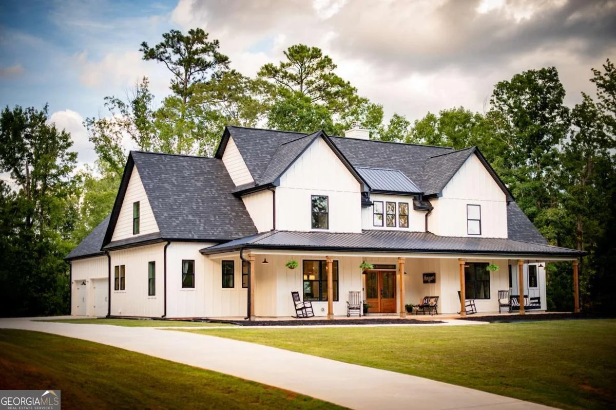 61 Peninsula Drive
