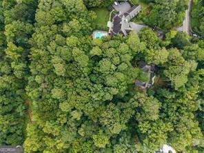 1037 Davis DR