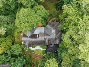 1037 Davis DR